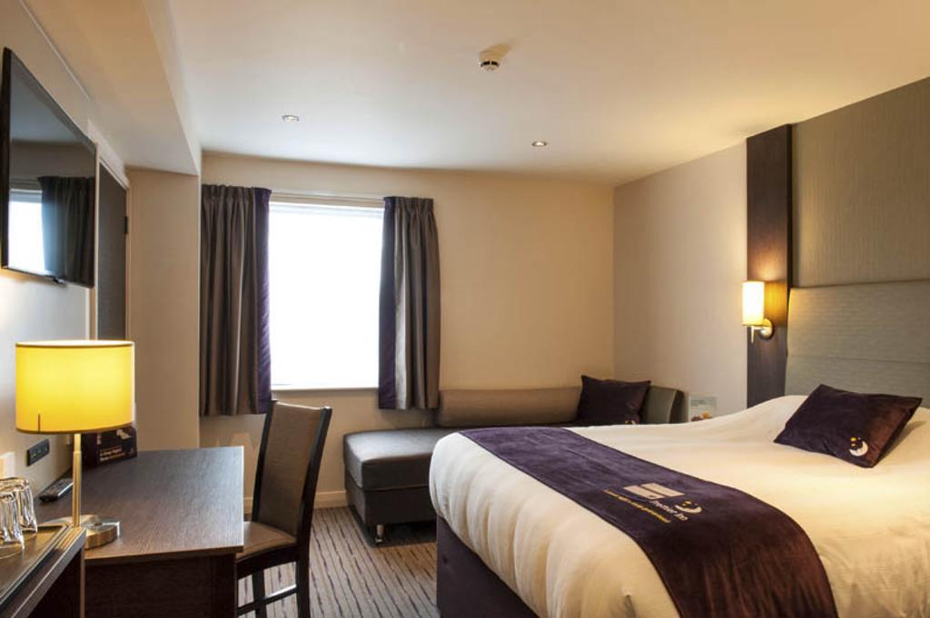 Premier Inn Aberdeen Airport - Dyce Exterior foto