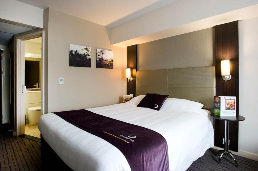 Premier Inn Aberdeen Airport - Dyce Habitación foto